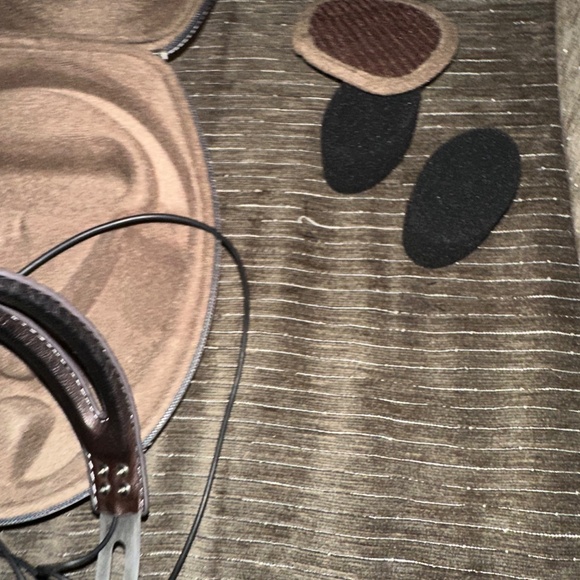 Sennheiser Momentum M2 On-Ear Wired Headphones Black Premium Sound Lightweight - Picture 9 of 10